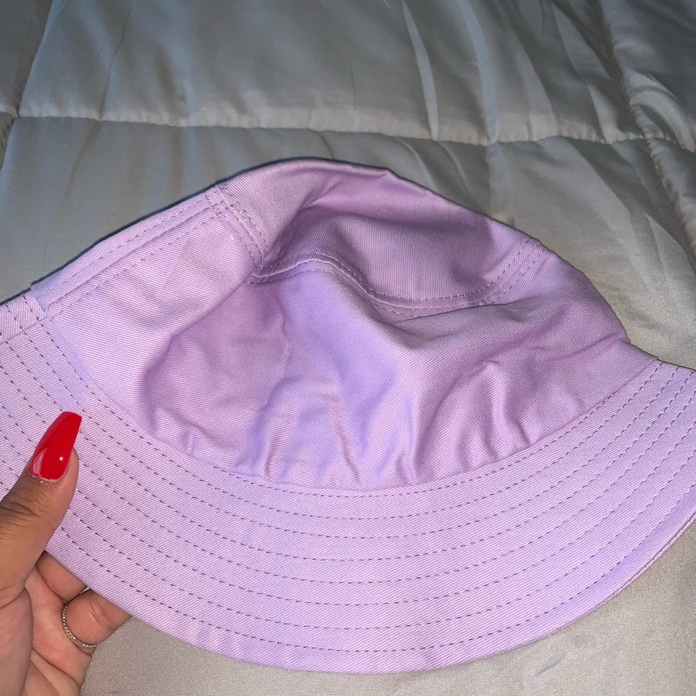 Bucket hat - Picture 2 of 2